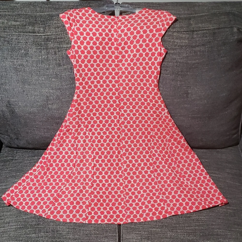 Dress - Picture 3 of 6